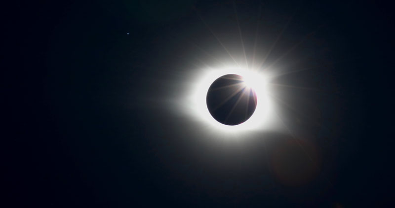 Still Enthralled By The Solar Eclipse? Here Are 45 Incredible Images You May Have Missed